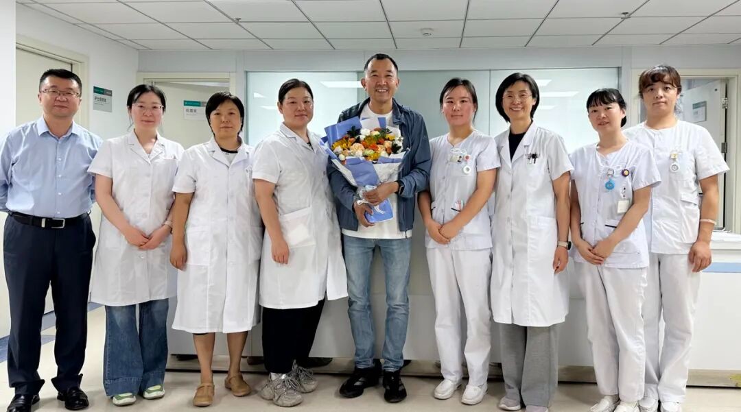 转载 | 陈行甲一行到兰大一院东岗院区血液科探望血液肿瘤患儿