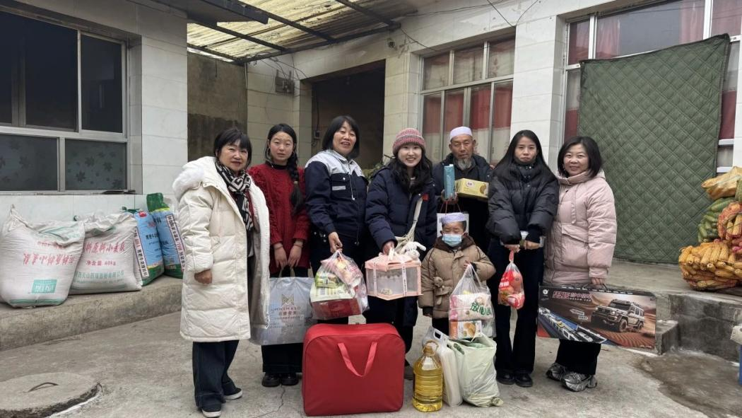 Finding Warmth in the Winter: A Visit to Kangkang’s Home